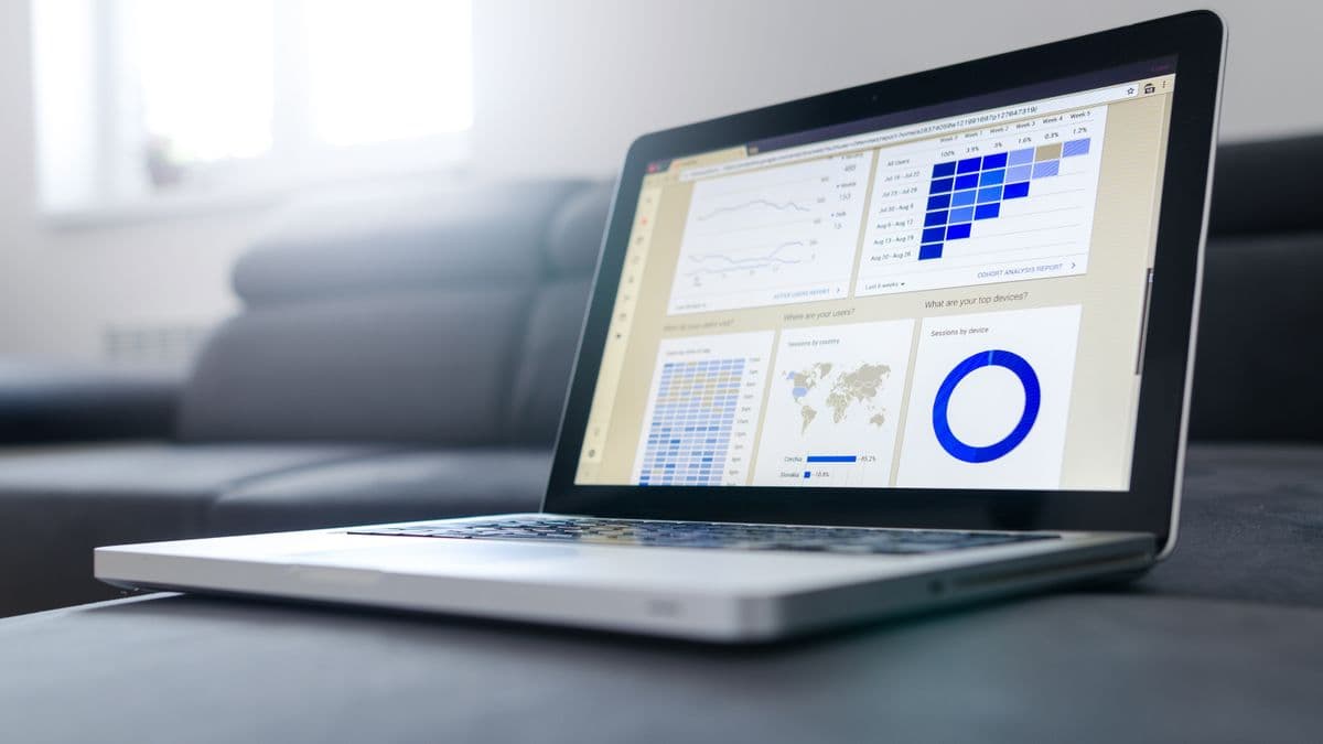 AI Deal Scoring — Leadify Sales CRM