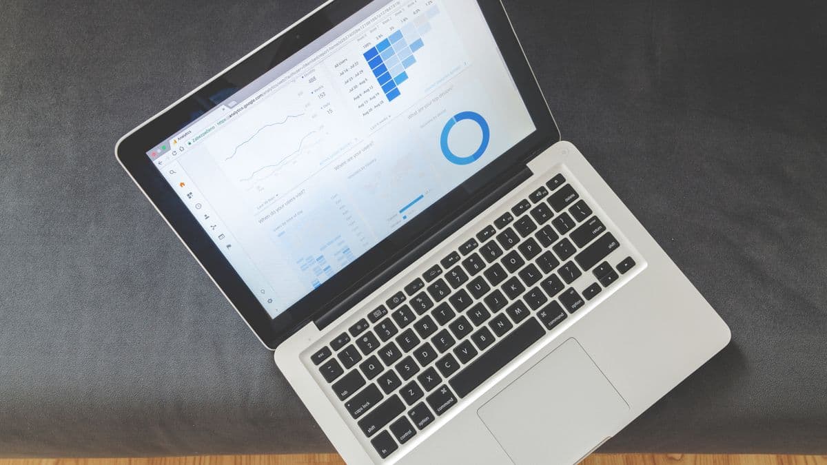 Segment Builder — Leadify Marketing CRM